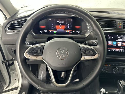 Used 2024 Volkswagen Tiguan Wolfsburg Edition image 18