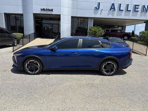 Used 2025 Kia K4 EX FWD image 2