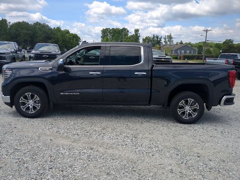 Used 2025 GMC Sierra 1500 SLT RWD image 7