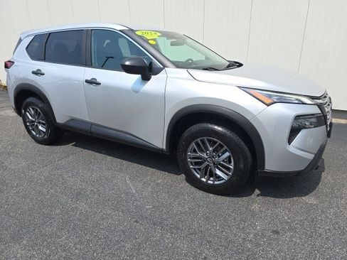 Used 2024 Nissan Rogue S AWD/4WD image 1