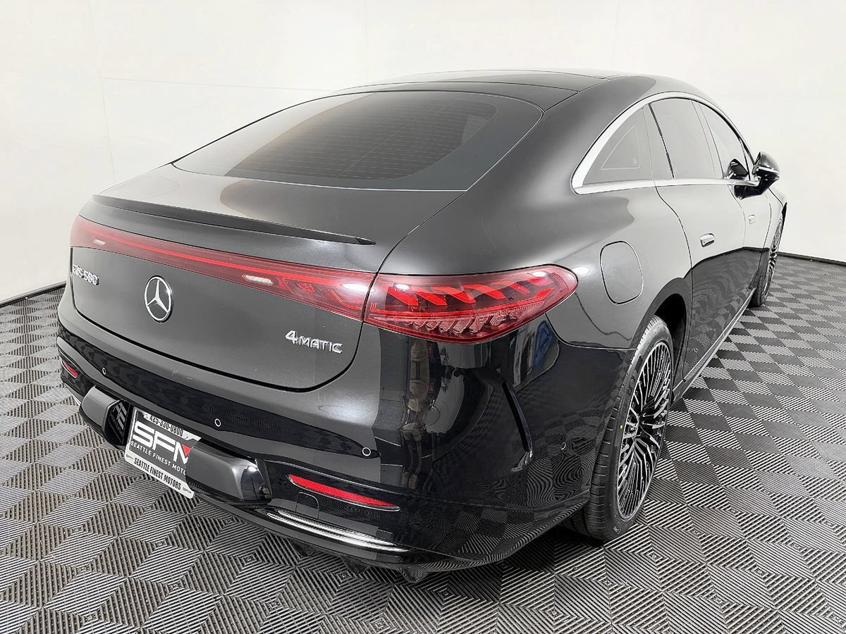 Used 2022 Mercedes-Benz EQS 580 4MATIC Sedan image 9