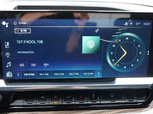 Used 2024 Chevrolet Silverado 1500 RST image 23