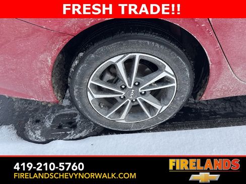 Used 2023 Kia Forte LXS image 17