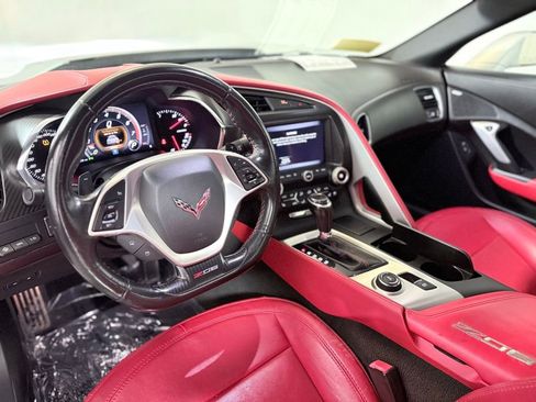 Used 2015 Chevrolet Corvette Z06 w/ 2LZ Preferred Equipment Group RWD image 19
