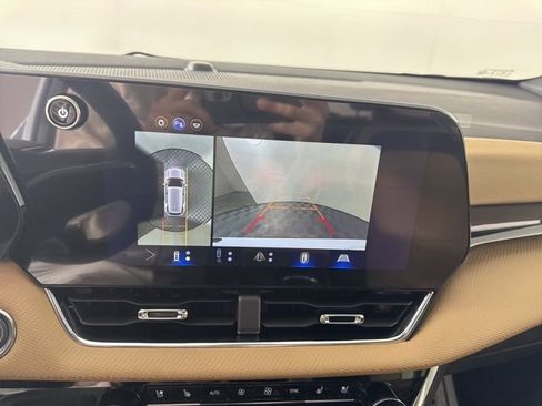 New 2026 Chevrolet Equinox ACTIV w/ Convenience Package III FWD image 41