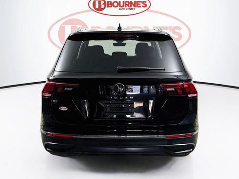 Used 2023 Volkswagen Tiguan SE FWD image 9