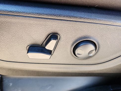 Used 2024 RAM 1500 Lone Star image 12