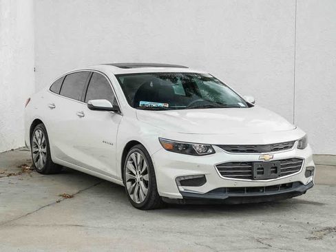 Used 2016 Chevrolet Malibu Premier w/ Driver Confidence Package II FWD image 3
