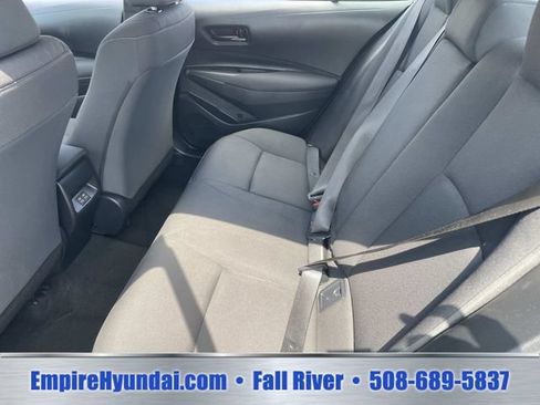 Used 2025 Toyota Corolla LE FWD image 14