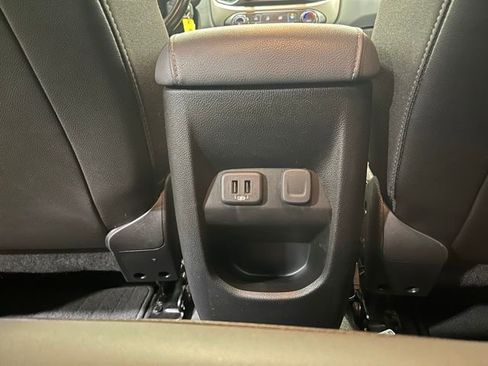 Used 2020 Chevrolet Colorado Z71 image 24