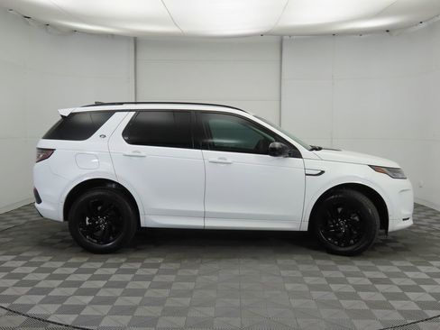 Used 2024 Land Rover Discovery Sport S image 4