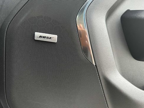 Used 2024 Chevrolet Suburban Z71 w/ Luxury Package image 27