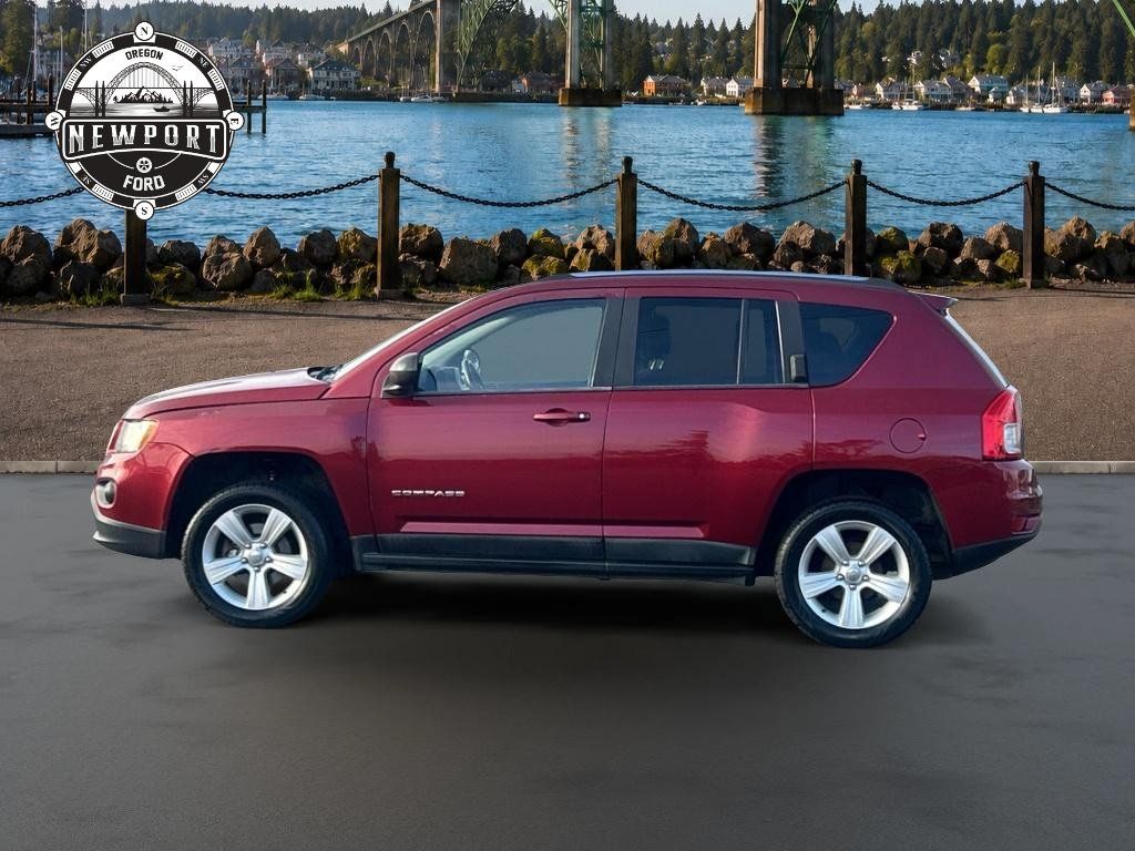 Used 2011 Jeep Compass Sport FWD image 4