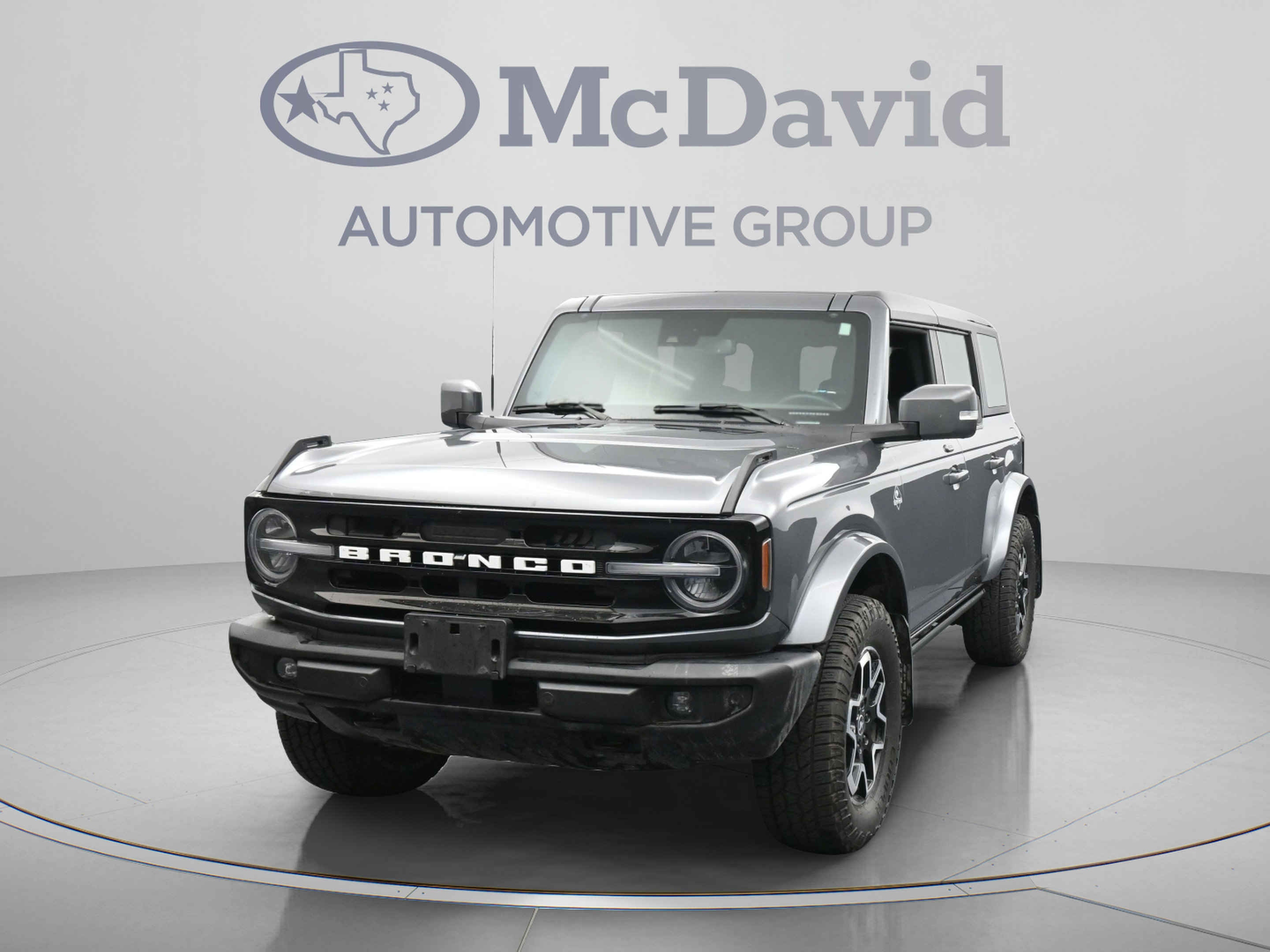 Used 2023 Ford Bronco Outer Banks AWD/4WD image 1