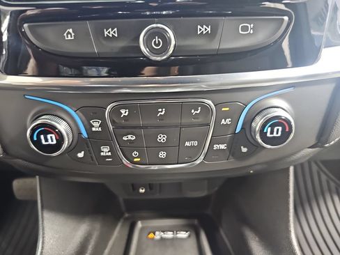 Certified 2023 Chevrolet Traverse LT AWD/4WD image 31