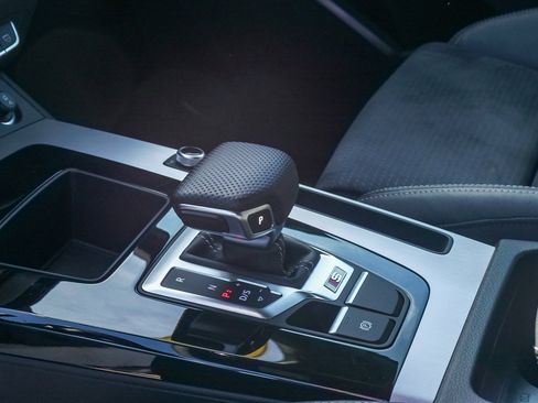 Used 2021 Audi SQ5 Premium w/ Convenience Package image 18