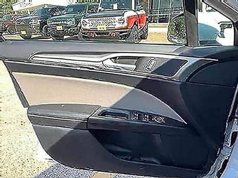 Used 2020 Ford Fusion S FWD image 18
