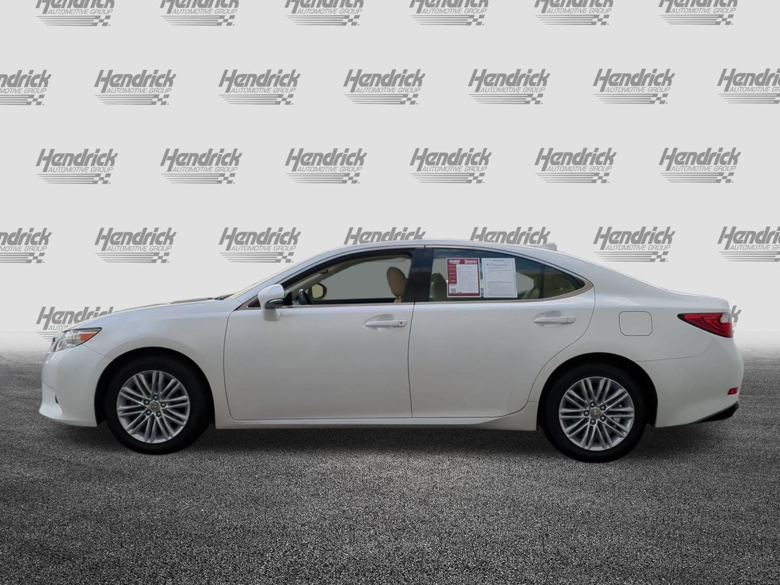 Used 2015 Lexus ES 350 w/ Luxury Package FWD image 7