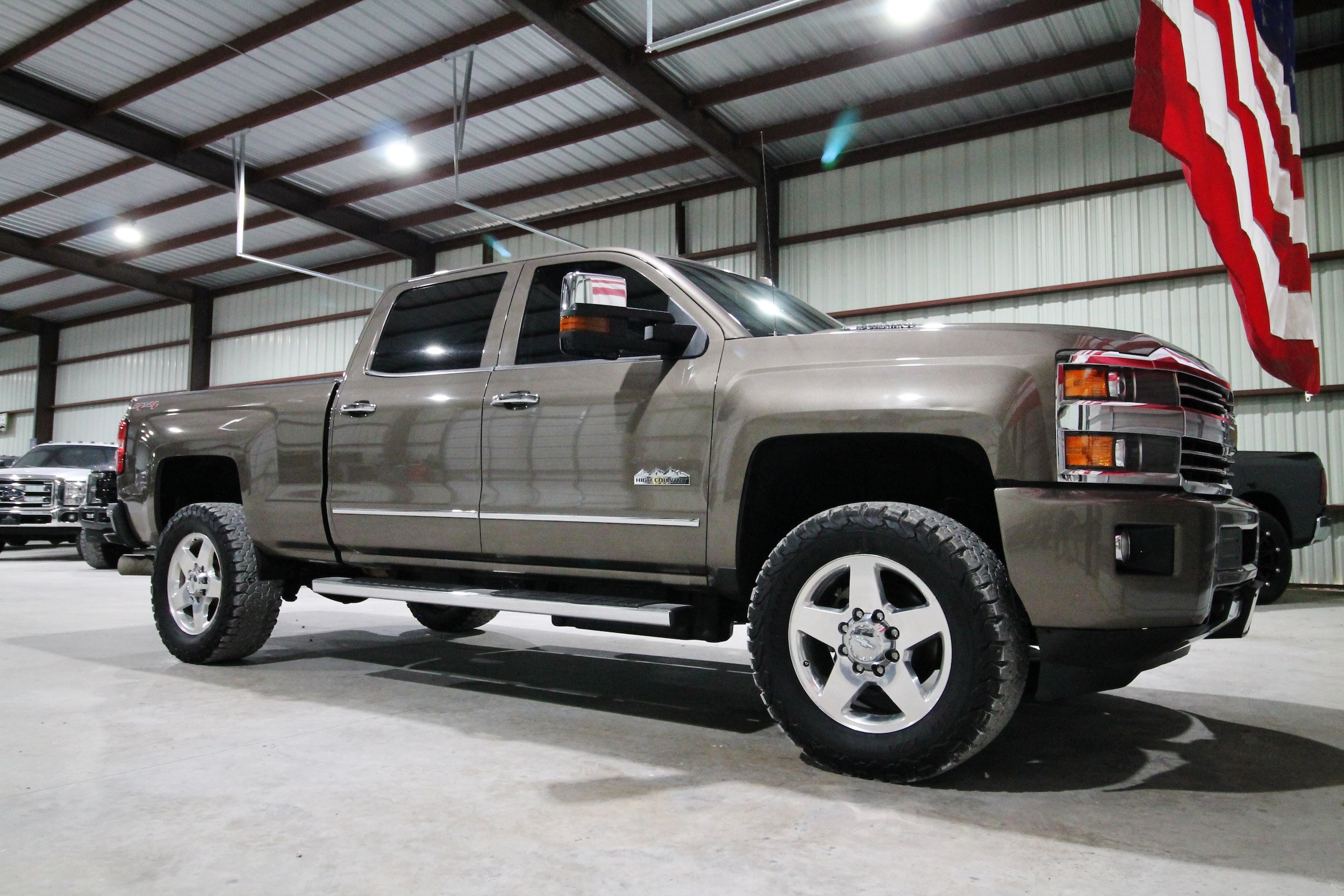Used 2015 Chevrolet Silverado 2500 High Country w/ Duramax Plus Package AWD/4WD image 17