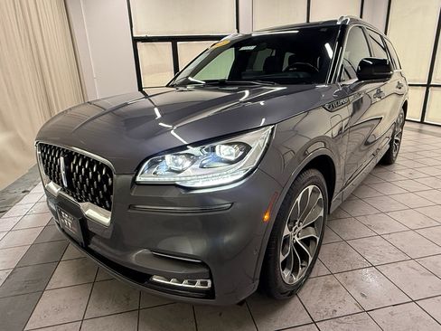 Used 2022 Lincoln Aviator Grand Touring w/ Equipment Group 301A AWD/4WD image 10