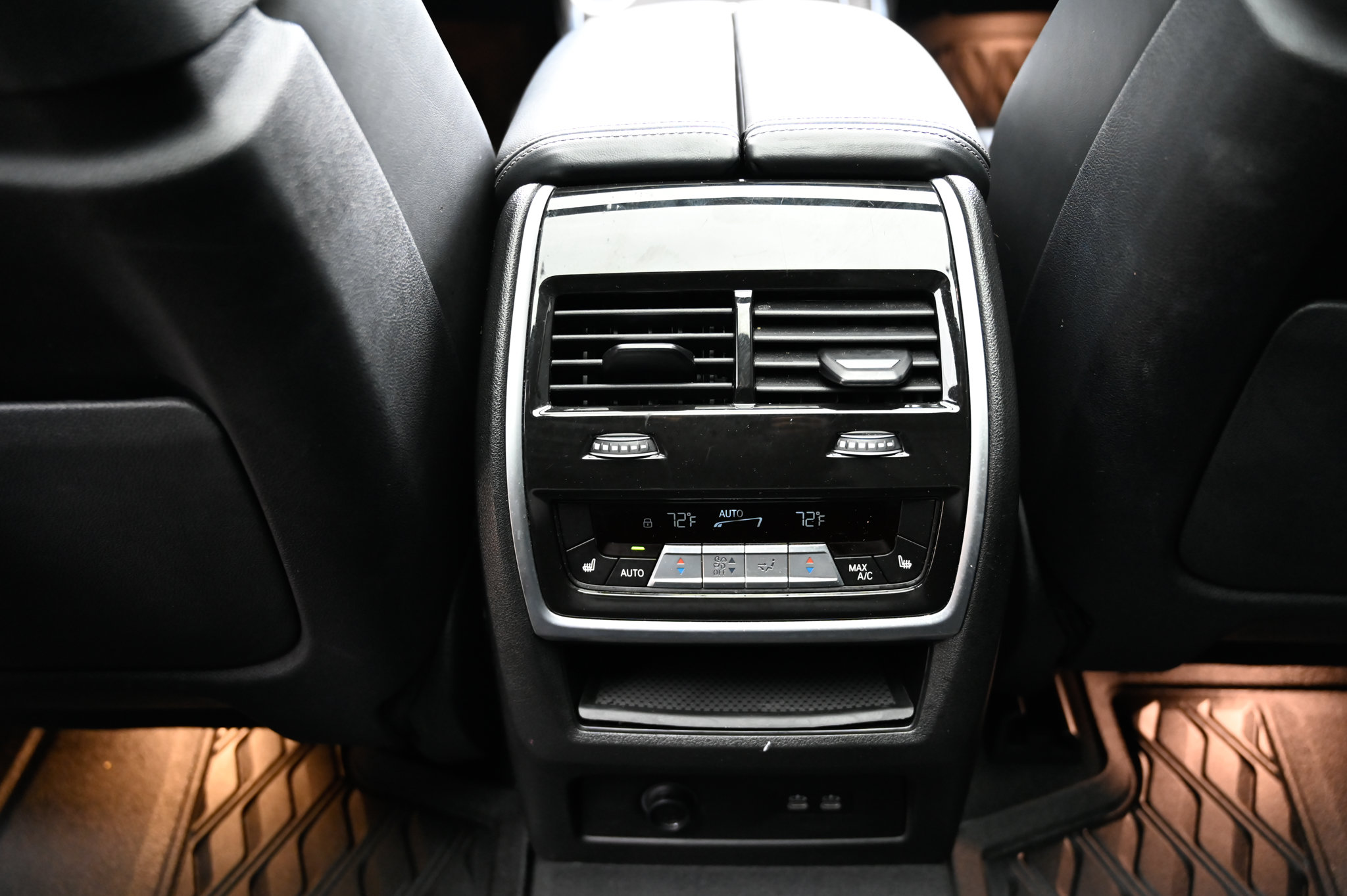 Used 2024 BMW X7 M60i w/ Executive Package AWD/4WD image 43