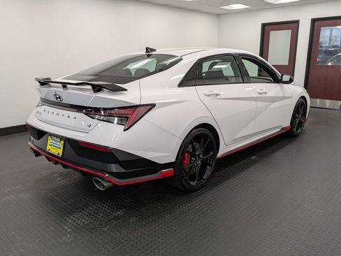 Used 2025 Hyundai Elantra N image 4