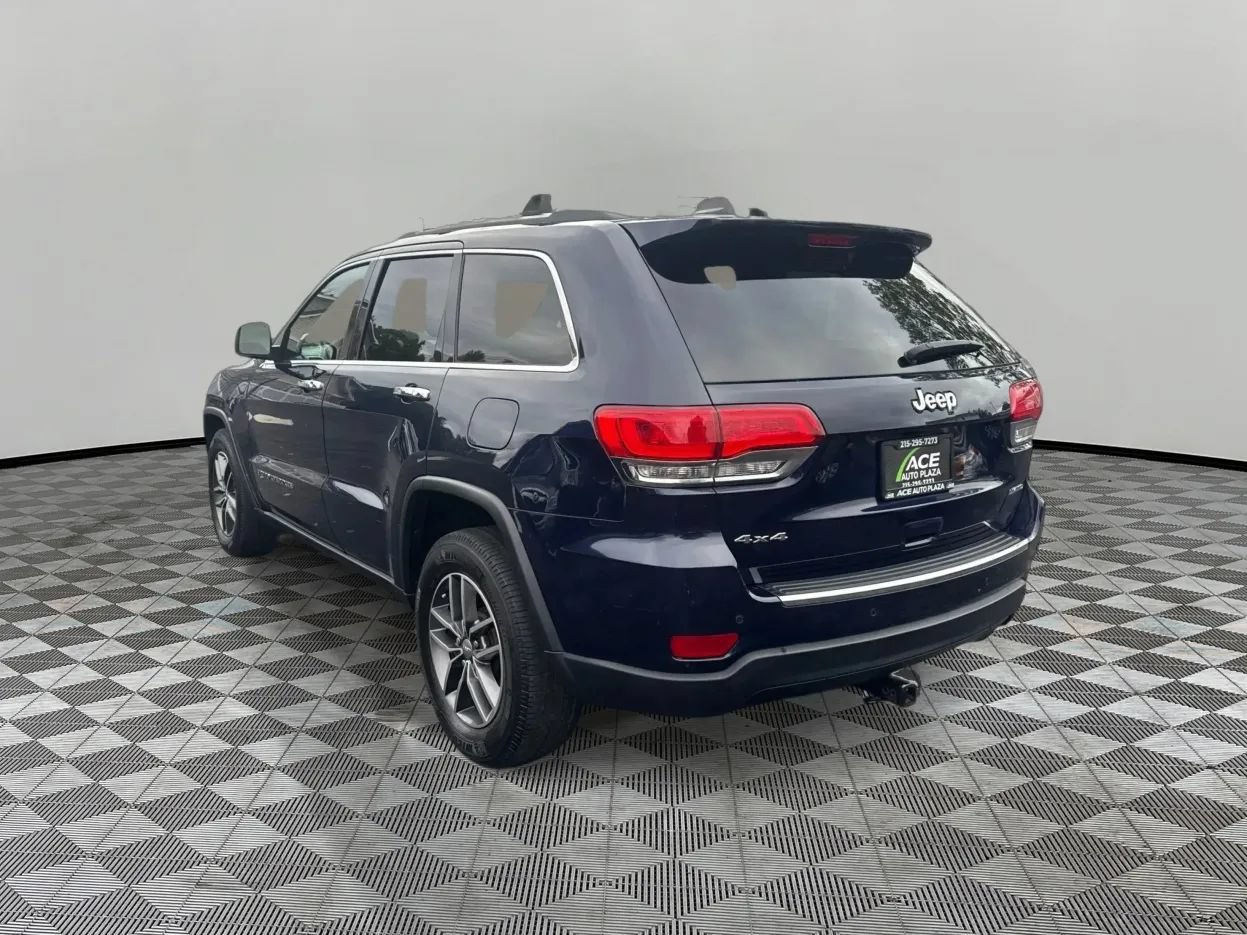 Used 2017 Jeep Grand Cherokee Limited AWD/4WD image 7