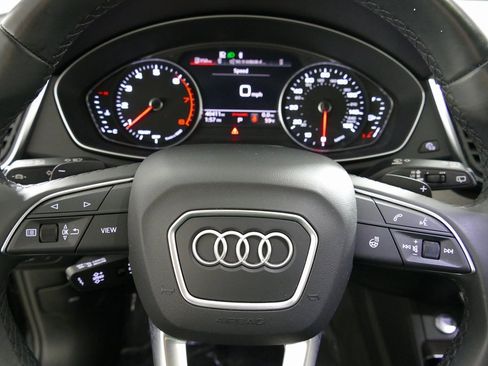 Used 2023 Audi Q5 2.0T Premium w/ Convenience Package image 17