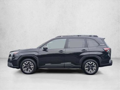 Used 2025 Subaru Forester Premium w/ Convenience Package #1 AWD/4WD image 9