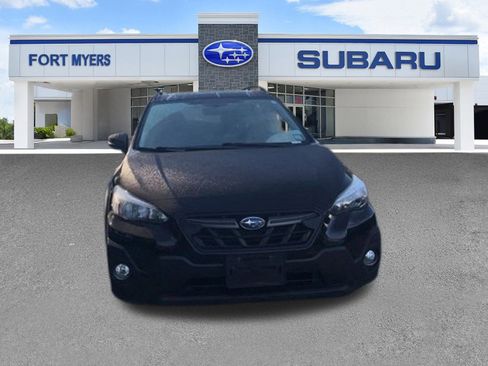 Used 2021 Subaru Crosstrek 2.5i Sport w/ Moonroof Package image 3