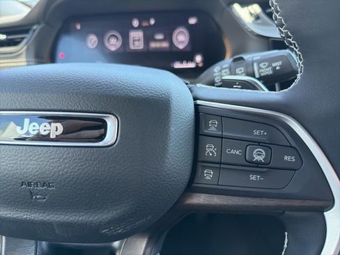 New 2026 Jeep Grand Cherokee L 4WD image 23