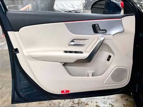 Used 2021 Mercedes-Benz A 220 image 25