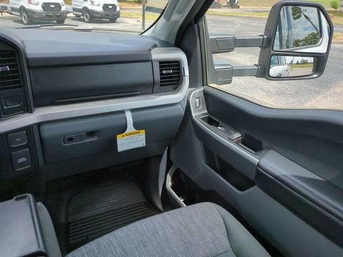 Certified 2024 Ford F250 XLT w/ FX4 Off-Road Package image 17