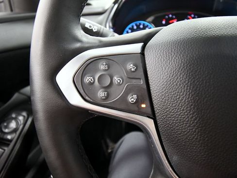Used 2023 Chevrolet Traverse RS AWD/4WD image 21
