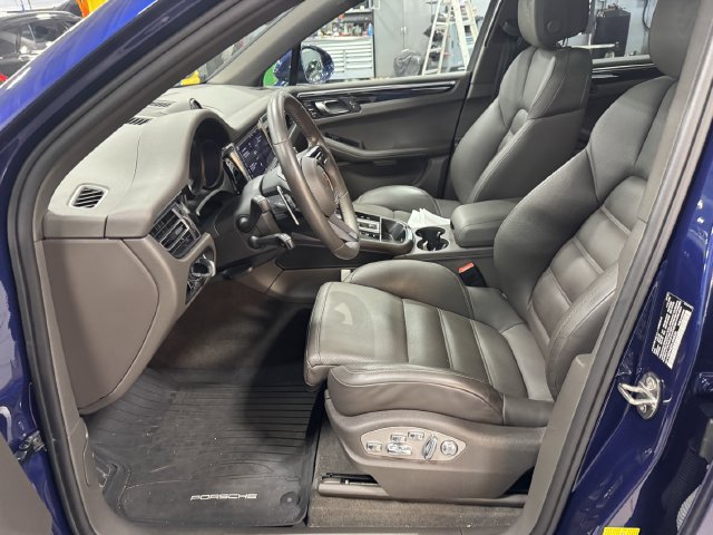 Used 2023 Porsche Macan S AWD/4WD image 26
