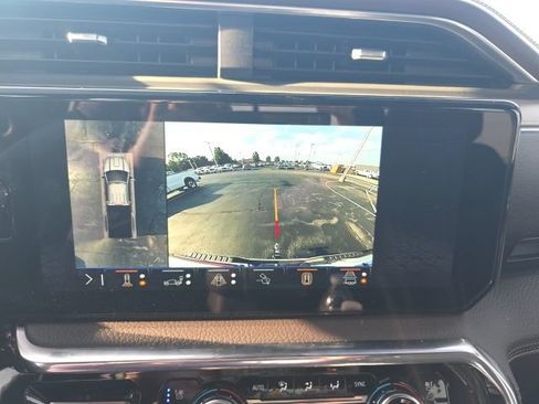 Used 2026 GMC Sierra 3500 Denali w/ Denali Reserve Package AWD/4WD image 11