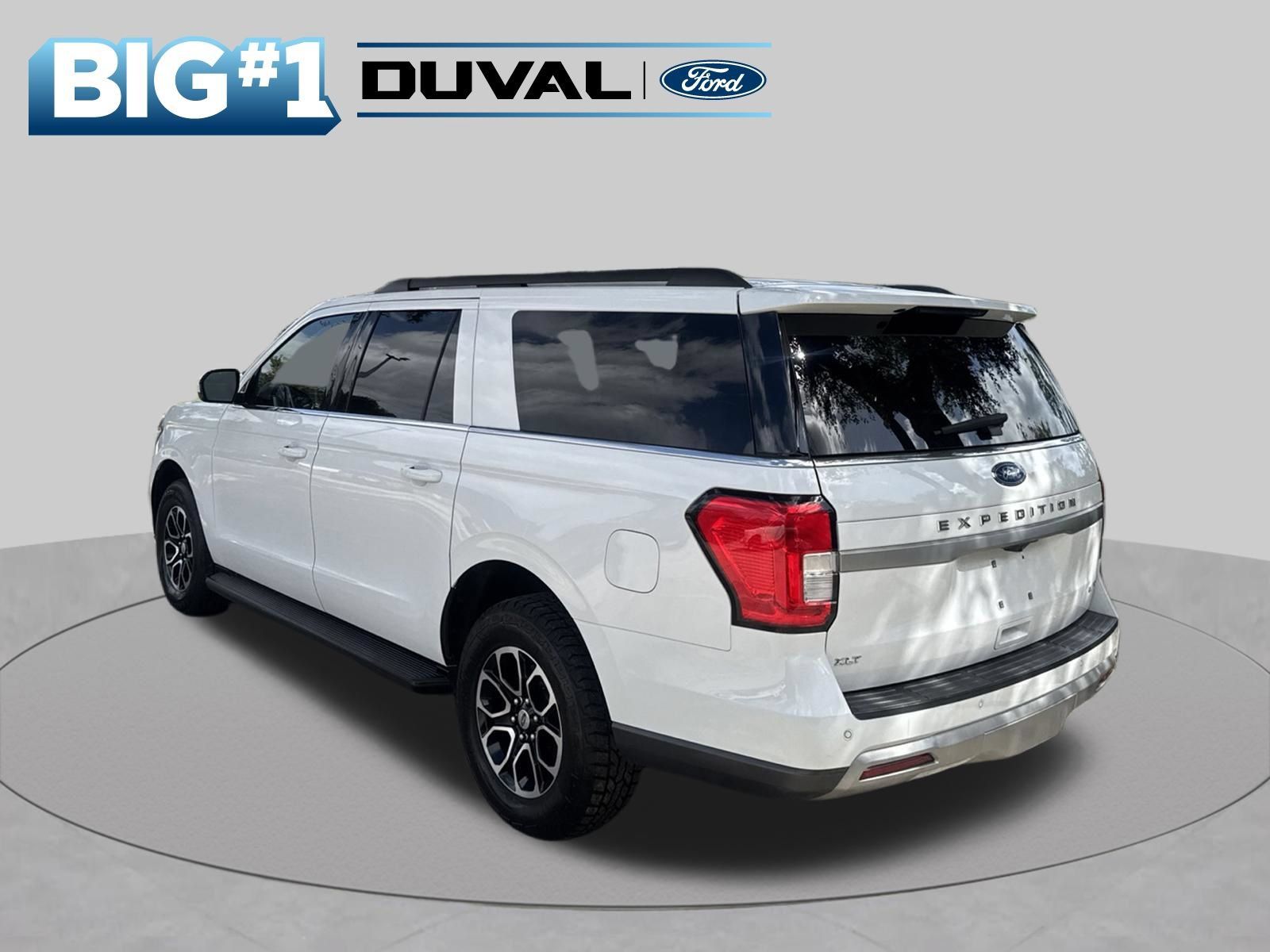 Used 2024 Ford Expedition Max XLT RWD image 4