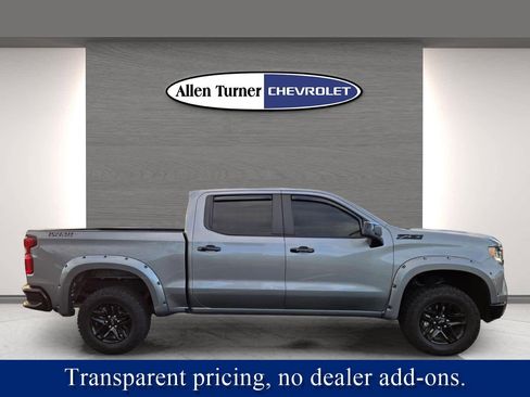 Used 2024 Chevrolet Silverado 1500 LT Trail Boss w/ Convenience Package II image 6