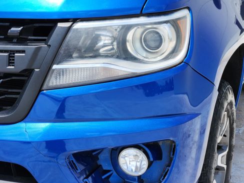 Used 2020 Chevrolet Colorado Z71 AWD/4WD image 12