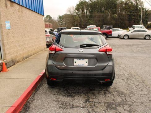 Used 2020 Nissan Kicks S FWD image 6