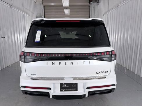New 2026 INFINITI QX80 4WD w/ Sport Exterior Package image 6