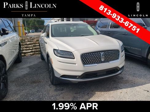 Used 2021 Lincoln Nautilus FWD w/ Equipment Group 101A image 3