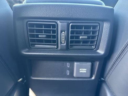 Used 2025 Toyota 4Runner Limited AWD/4WD image 21