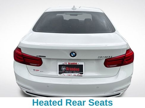 Used 2017 BMW 330i xDrive Sedan AWD/4WD image 5
