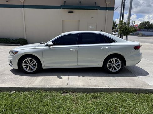 Used 2020 Volkswagen Passat 2.0T SE FWD image 8
