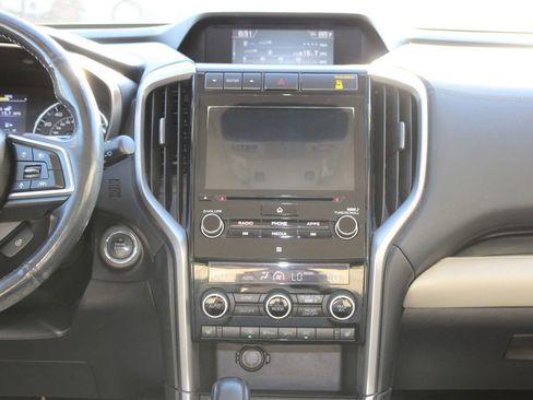 Used 2019 Subaru Ascent Limited image 23