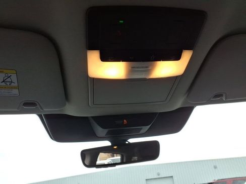 New 2026 Nissan Pathfinder SL image 24