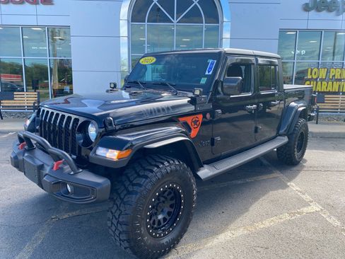 Used 2023 Jeep Gladiator Sport AWD/4WD image 1