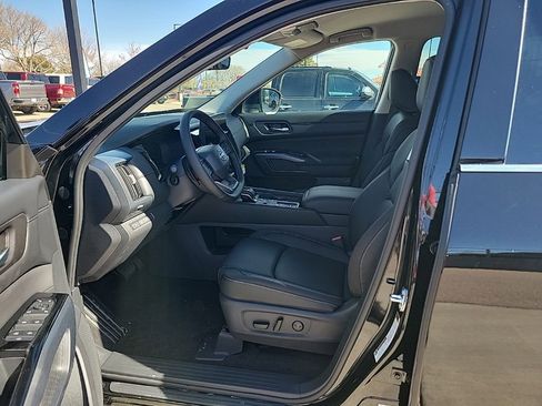 New 2026 Nissan Pathfinder SL image 10