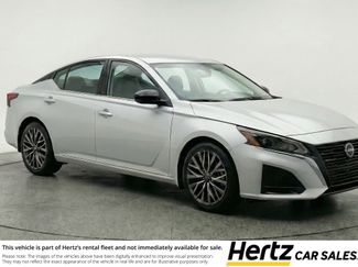 Used 2025 Nissan Altima 2.5 SV video 1